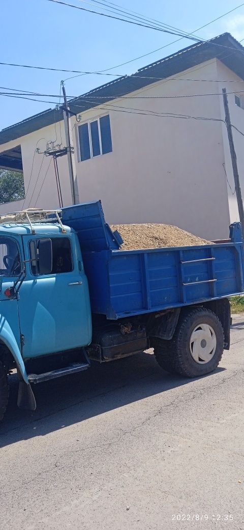 Доставка сыпучих материалов ЗИЛ КАМАЗ по городу и области