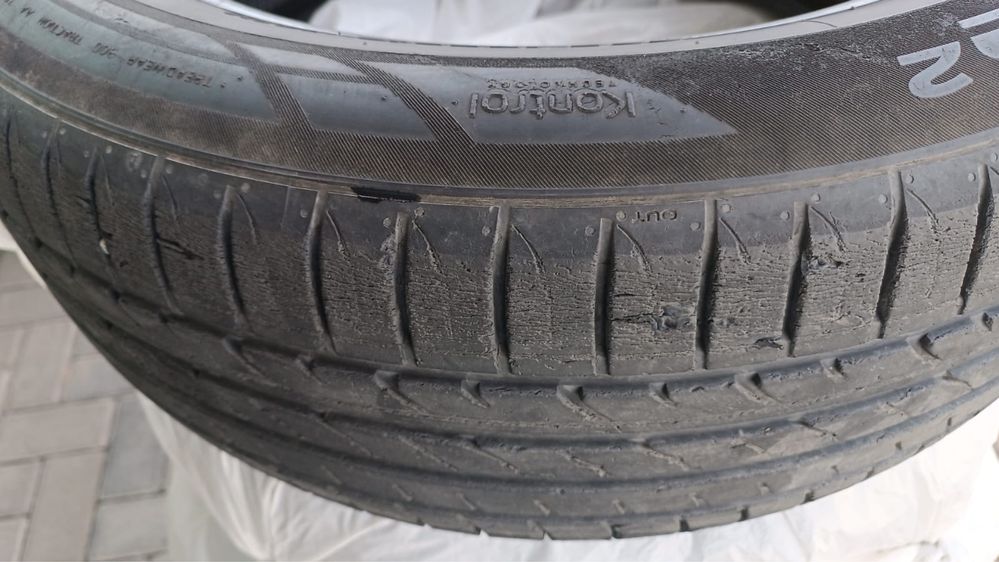 Продам летнияя резина 235/55/19