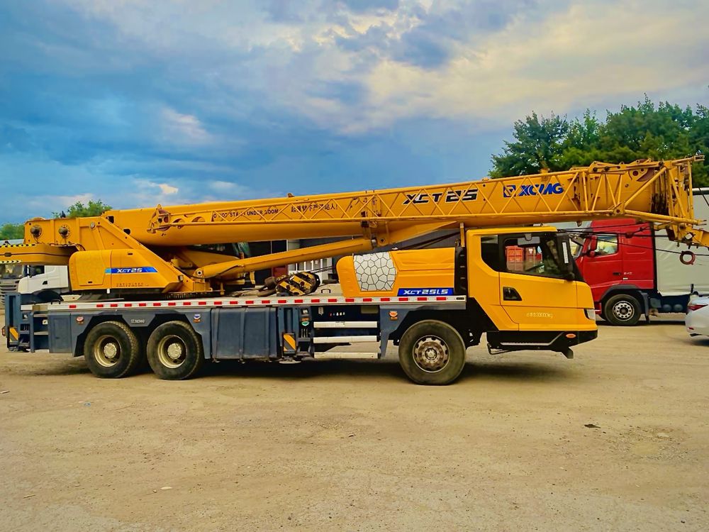 Услуги Автокрана XCMG 25 тонн