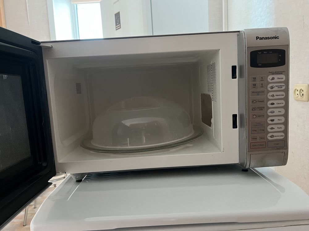 Продам  микровольновку  Panasonic