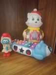 Котик  и музыкальная игрушка  БЕсплатно