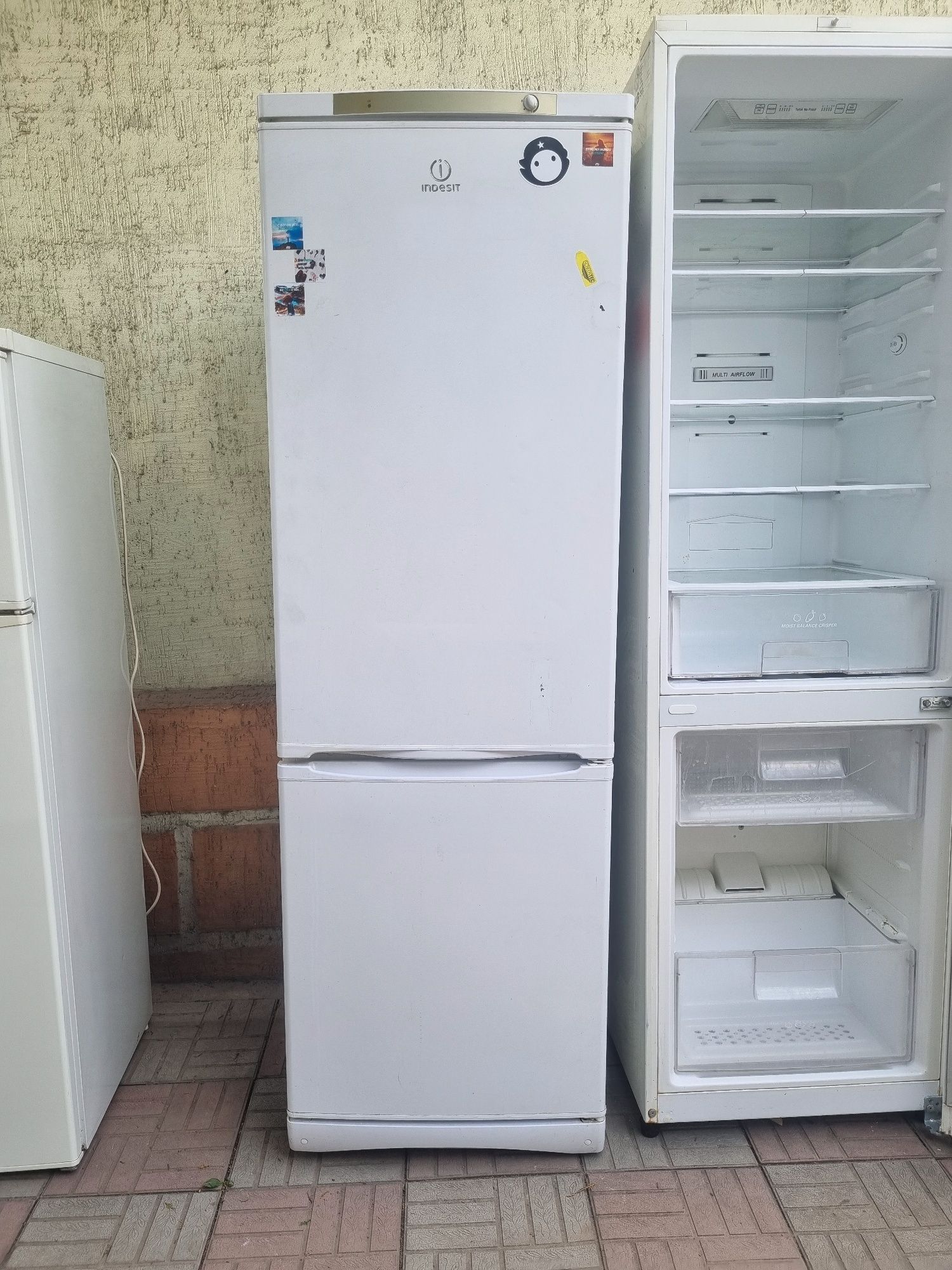 Холодильник INDESIT