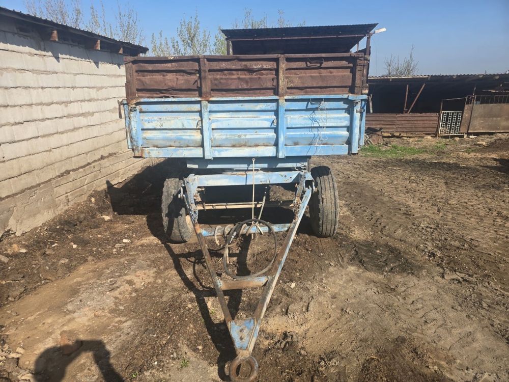 Прицеп 4 тоный. .