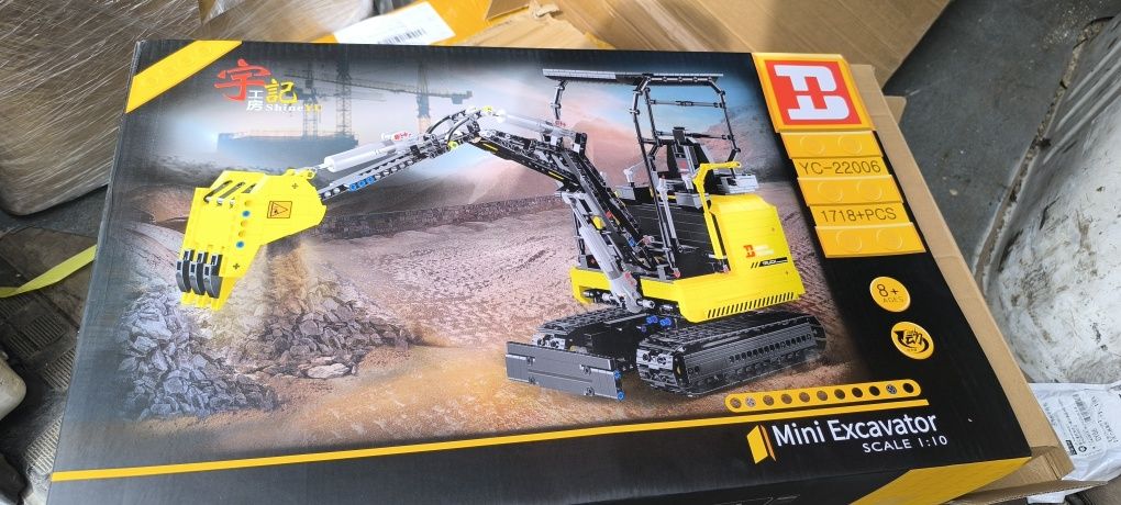 Продам Lego technic набор на пульте дистанционного управления. Подарок