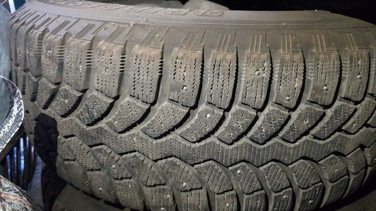 зимняя резина 285/65 R 17 с дисками, в идеал.состоянии