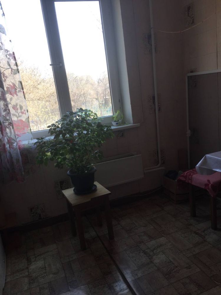 Женщина на подселение