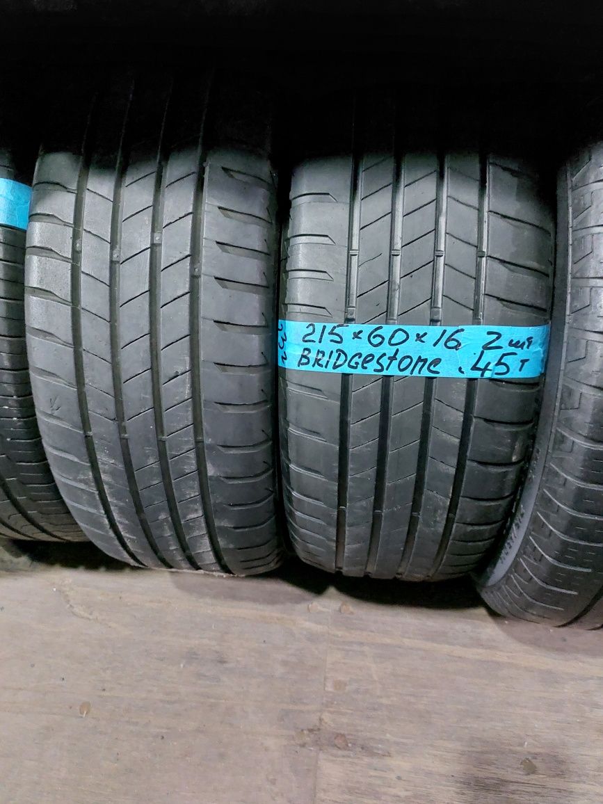 Продам резину 215/60/16 2шт. BRIDGESTONE.45000тг. В отличном состоянии