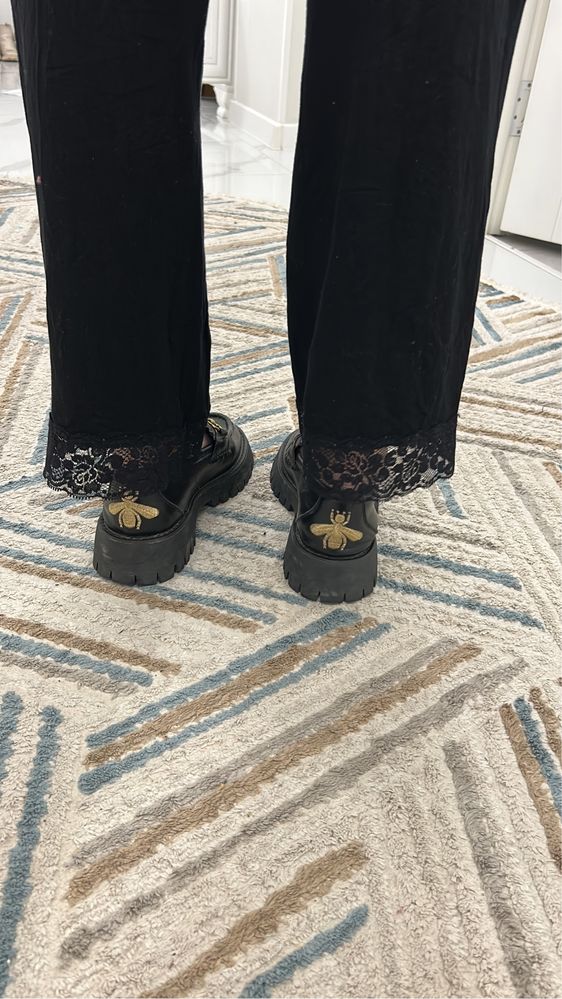 Продам лоферы от Gucci