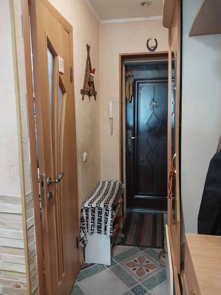 Срочно продам 2 комнатную квартиру 40 кв.м. турксибский район