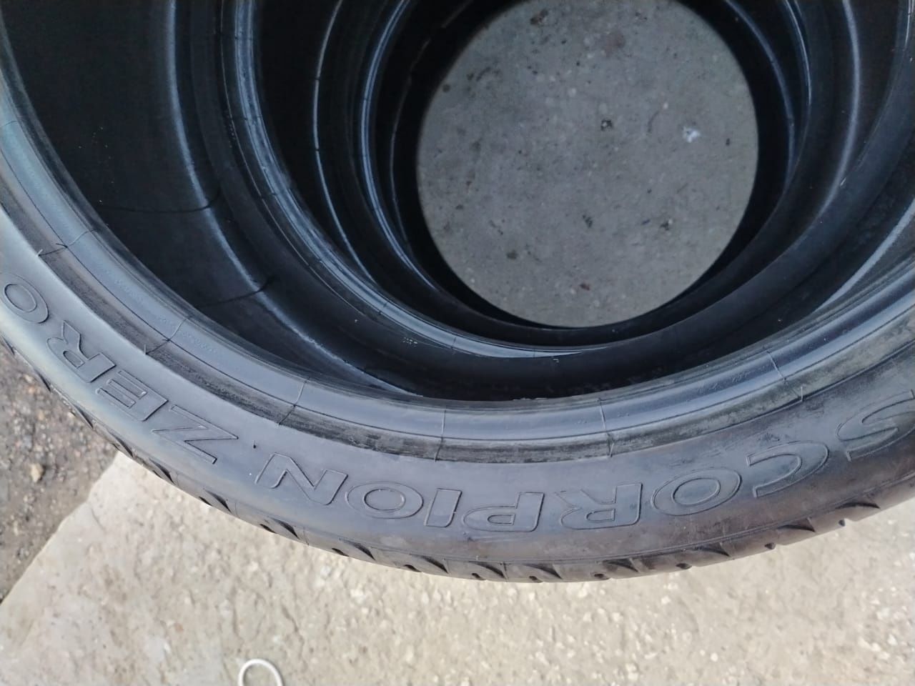 Шины Pirelli  285/35 R22