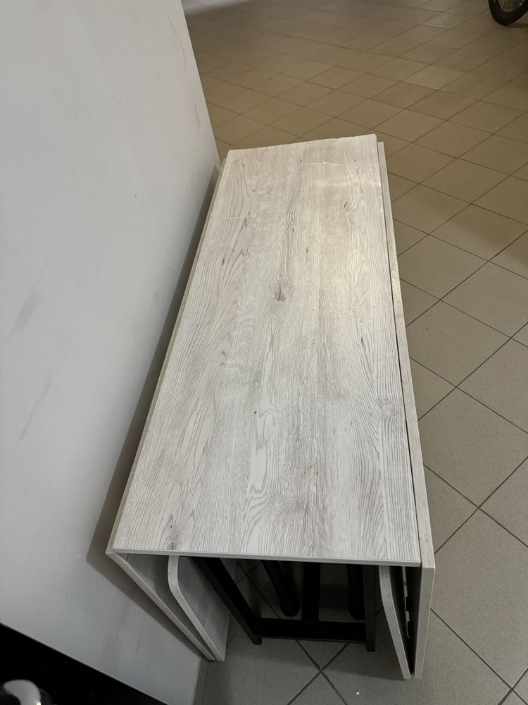 Продам стол 3м на 1,10м
