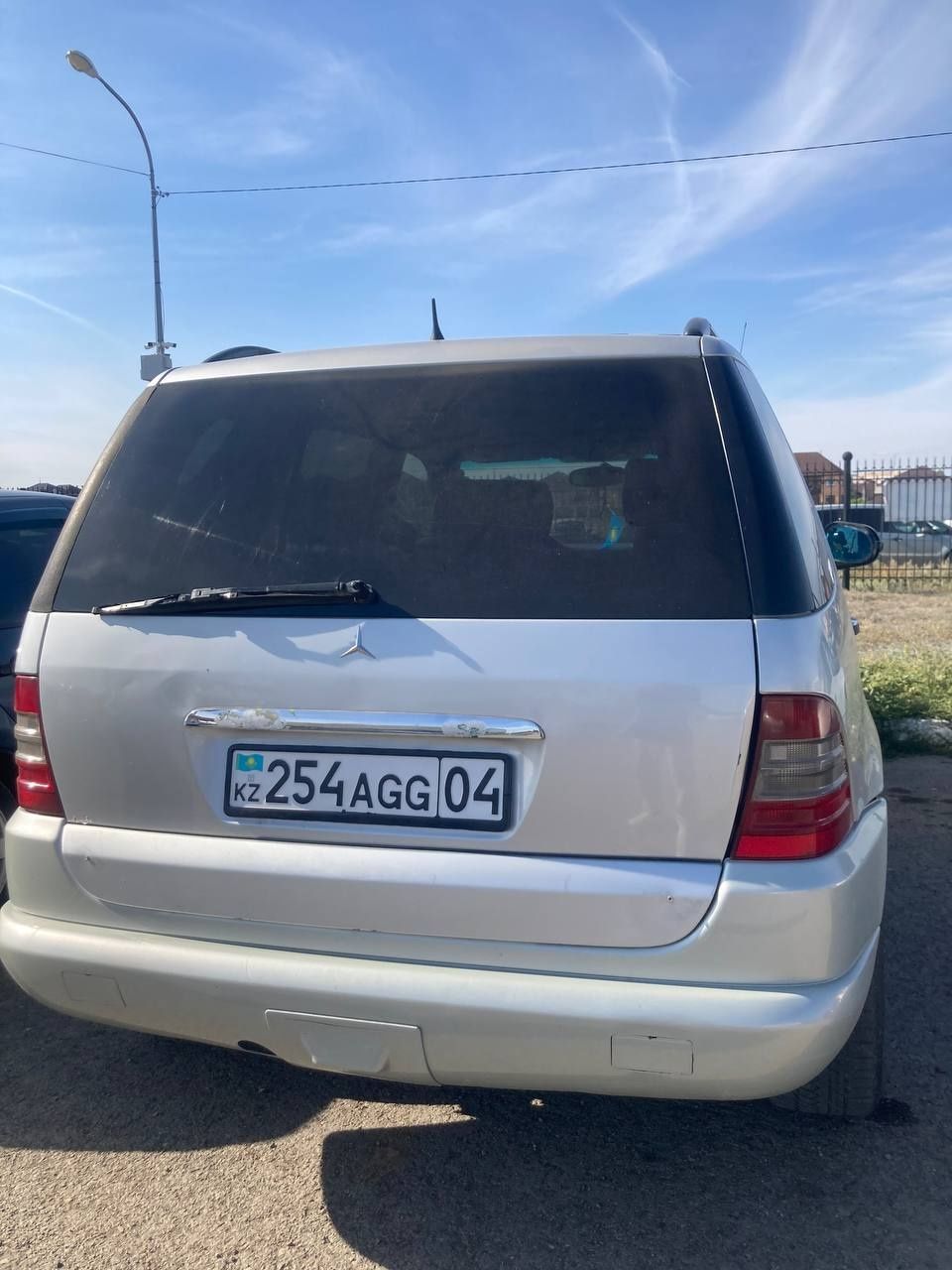 Авто машина Mercedes