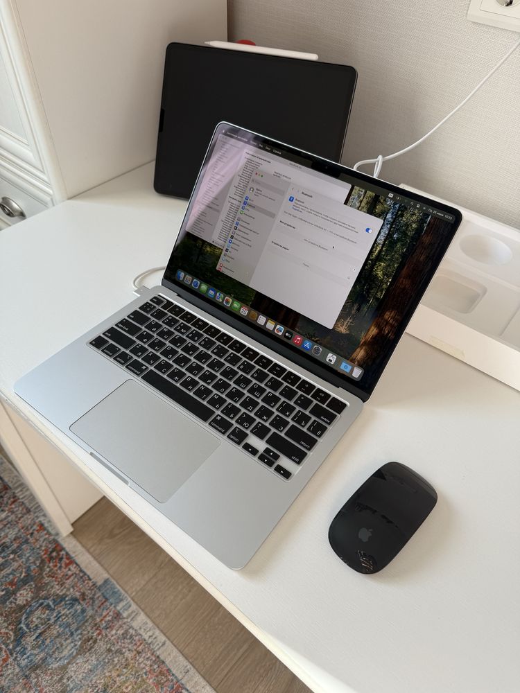 Macbook air m3 2024 года 100% акб 256 gb 8 озу