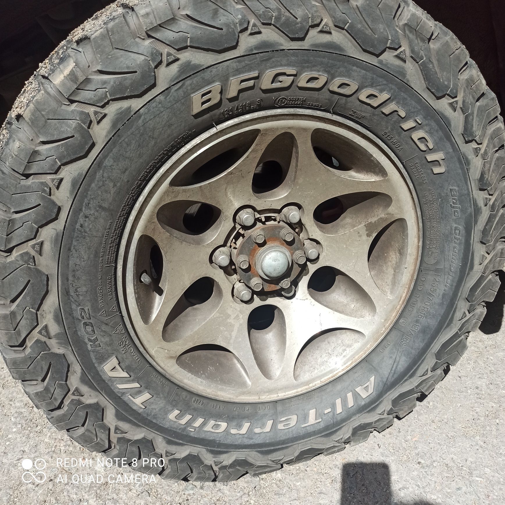 Продам шины  Bf Goodrich All terrain ko2. 265/70/16 2шт.