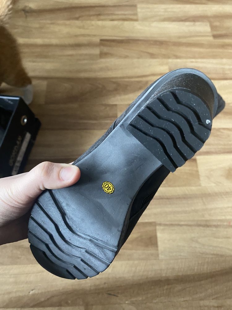 Продам зимние сапоги