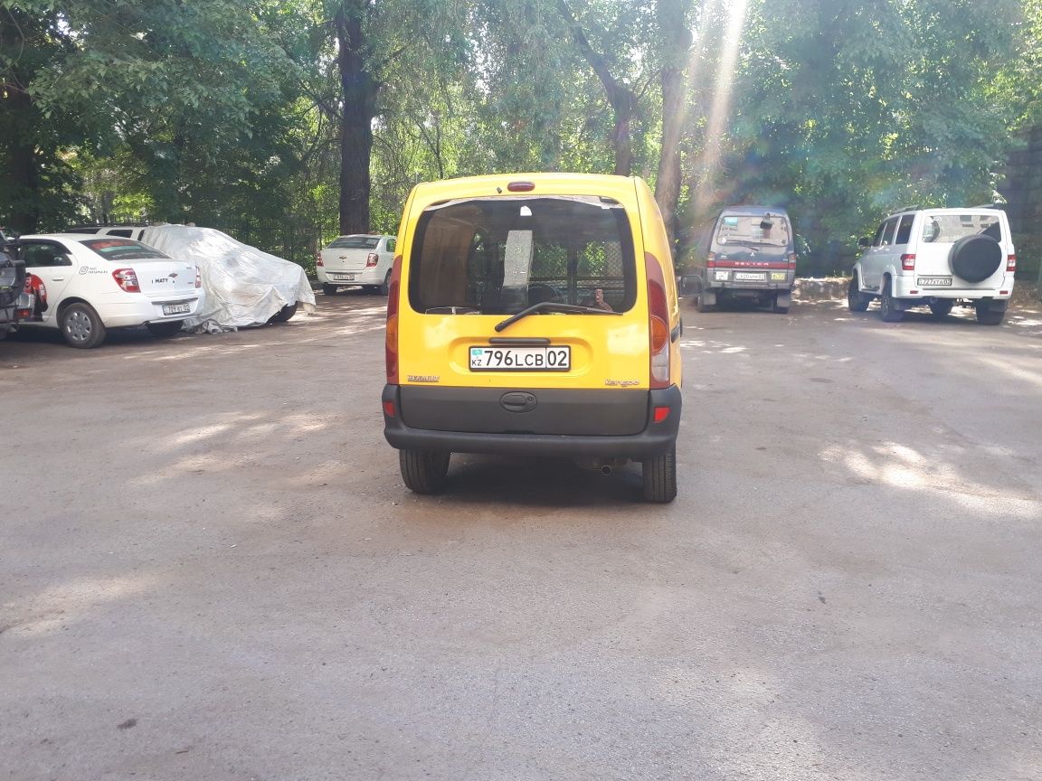 Продам рено кангу