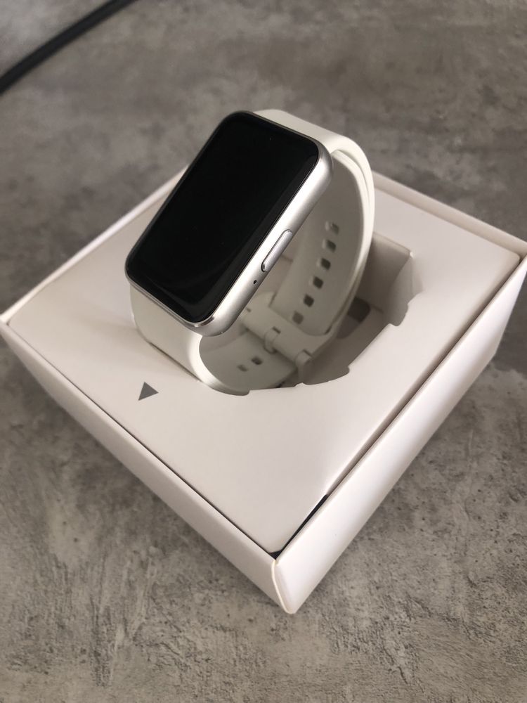 Смарт часы samsung fit3