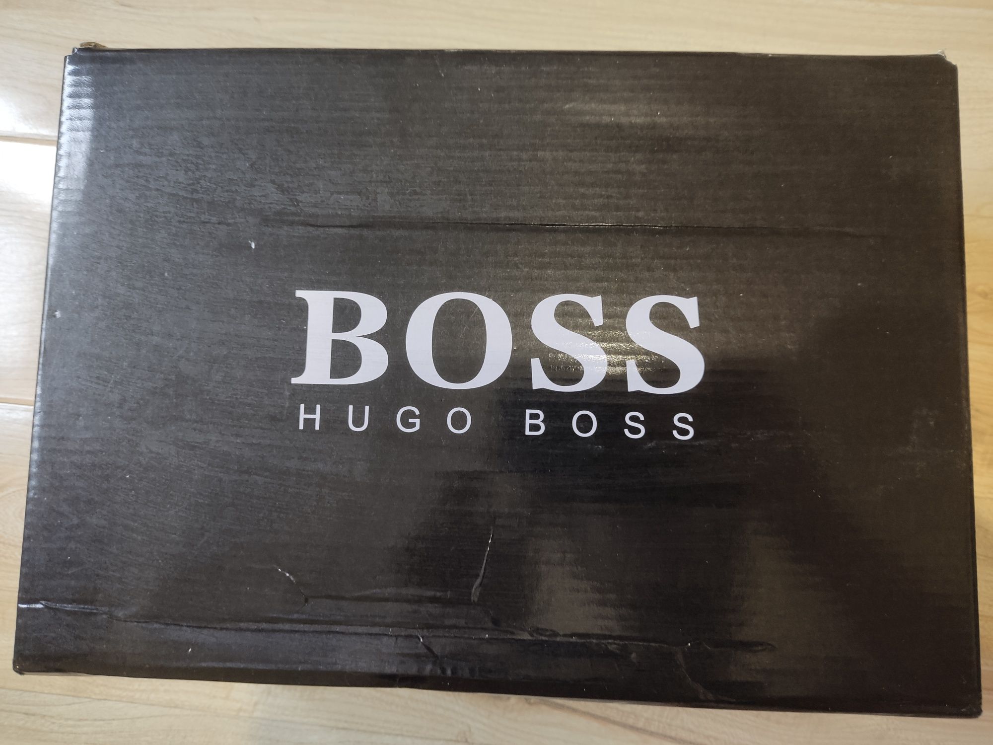 Туфли BOSS на каблуке 13,5 см – элегантность и блеск!