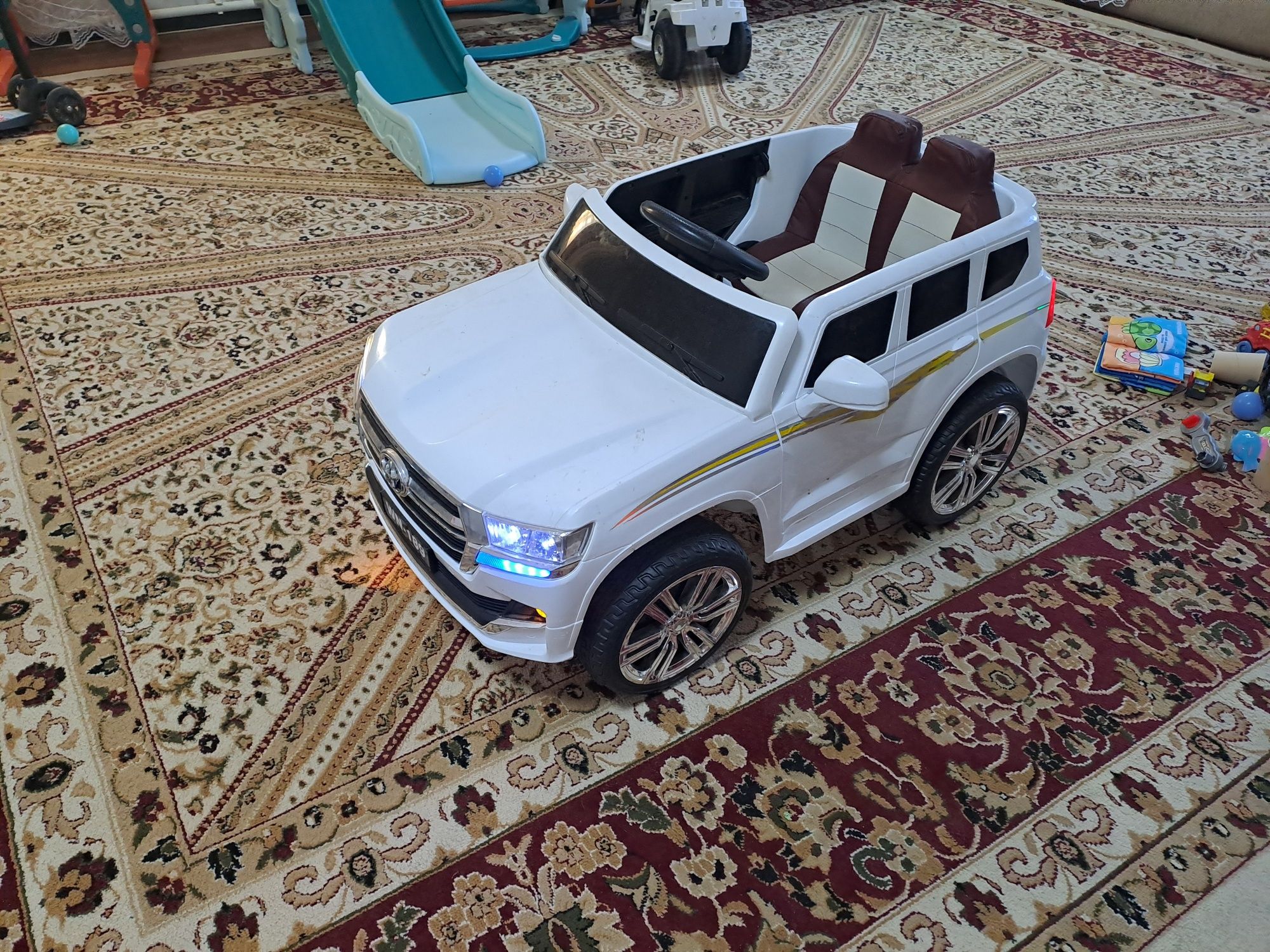 Продам авто на пульте управления