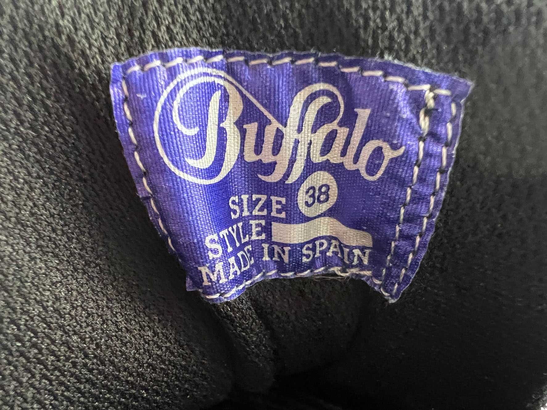 Новые кроссовки Buffalo оригинал нубук ботинки 37.5 (или на 37-38)