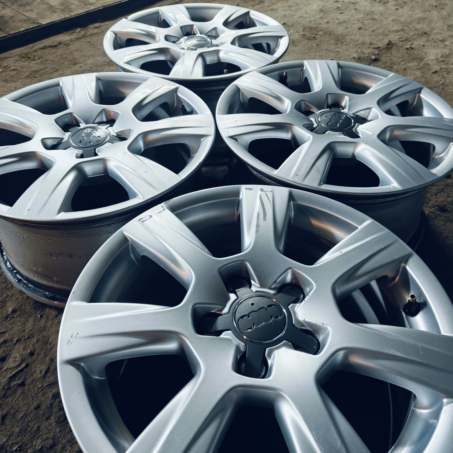 Комплект легкосплавных дисков Duster R16 PCD 5 *114,3