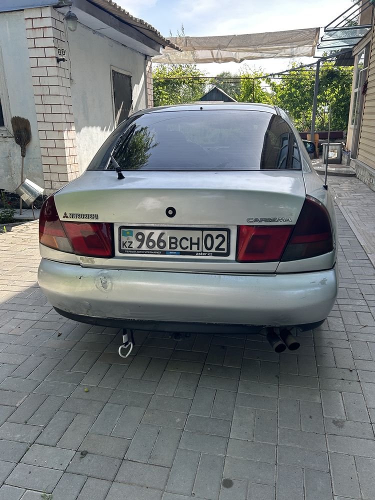 mitsubishi carisma 1,8