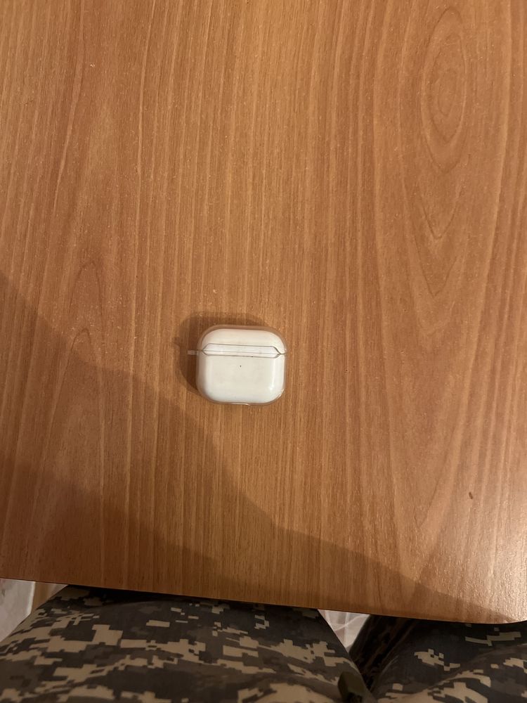 Продаю беспроводные наушники Apple Airport 3