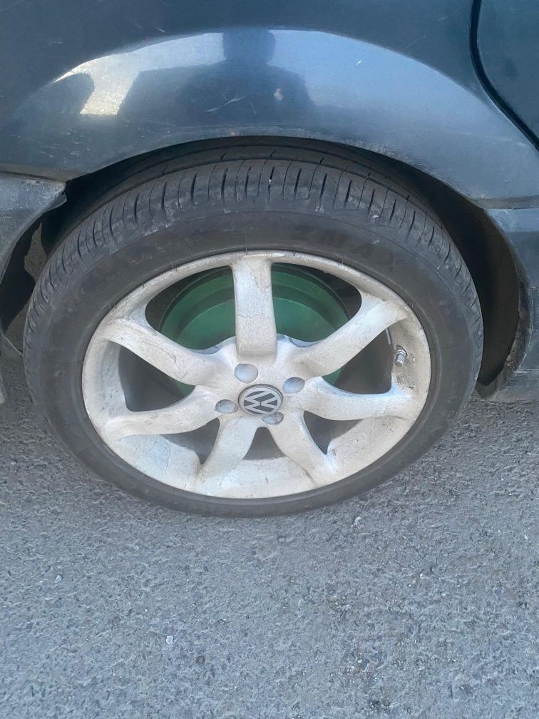 Продам диски с резиной 225/40 R17