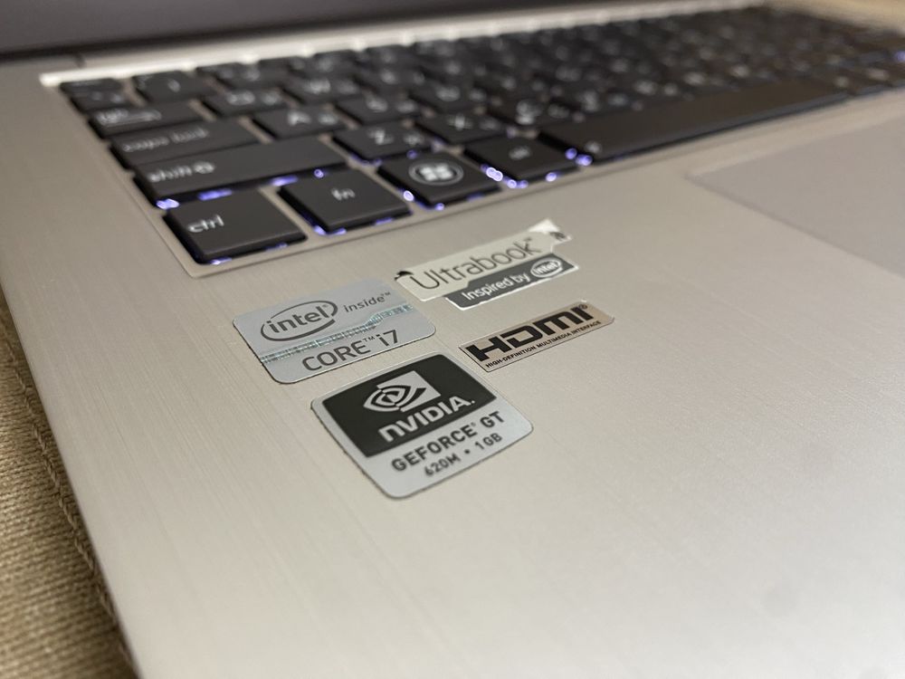 Игровой, мощный, дорогой ноутбук Asus Zenbook Core i7