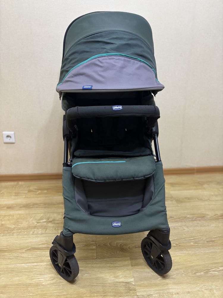 Продадим коляску фирмы Chicco