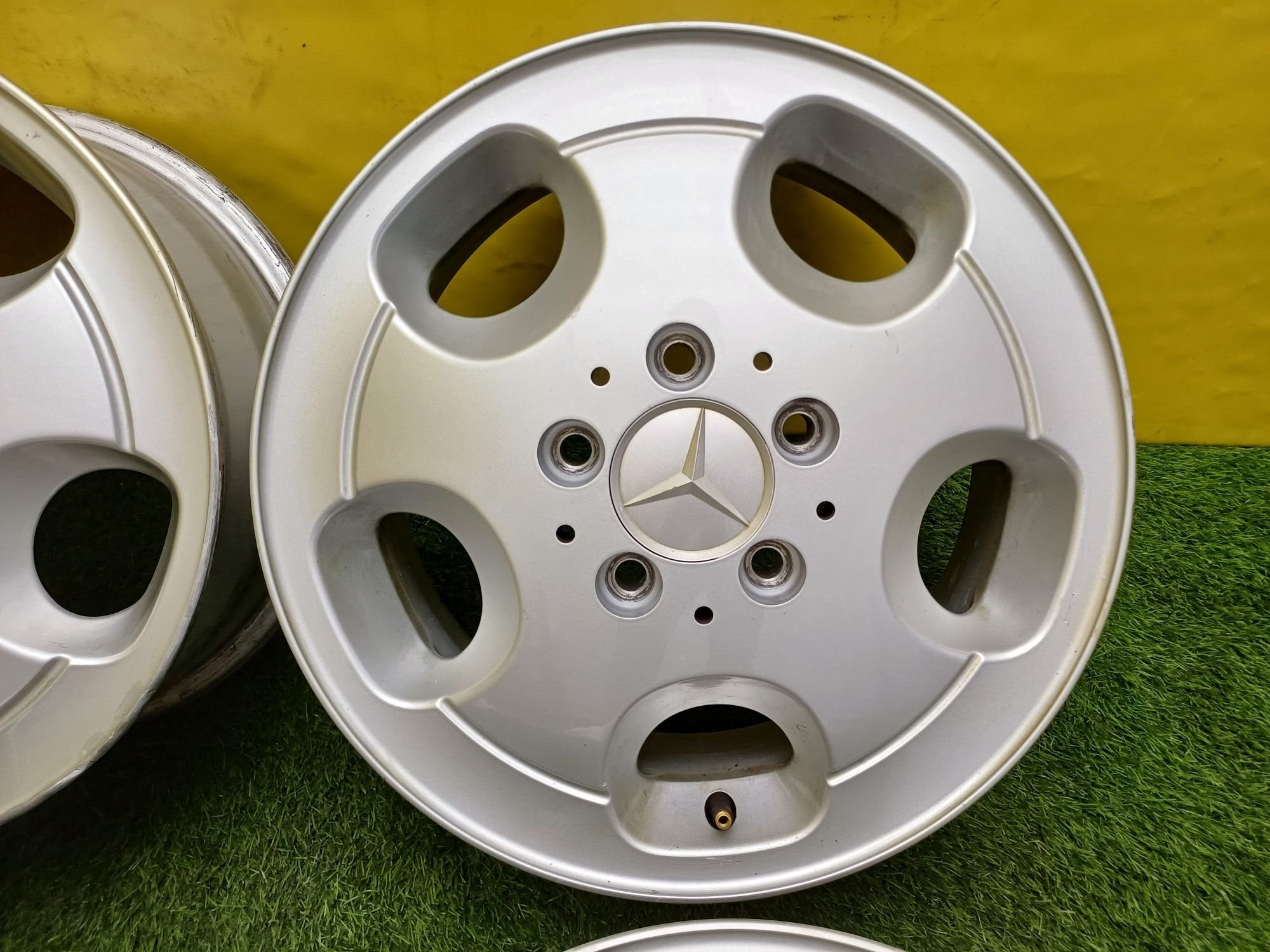 Диски R15 5×112 на Mercedes и другие.