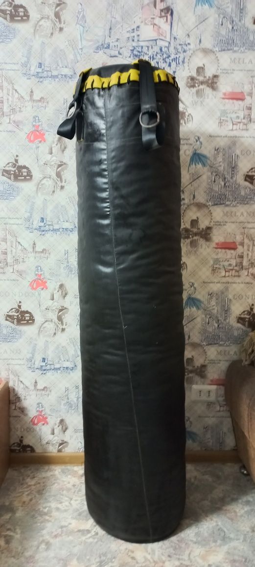 Продам боксёрский  мешок