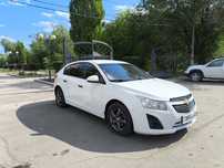 Продам машину Шивроле Круз2014