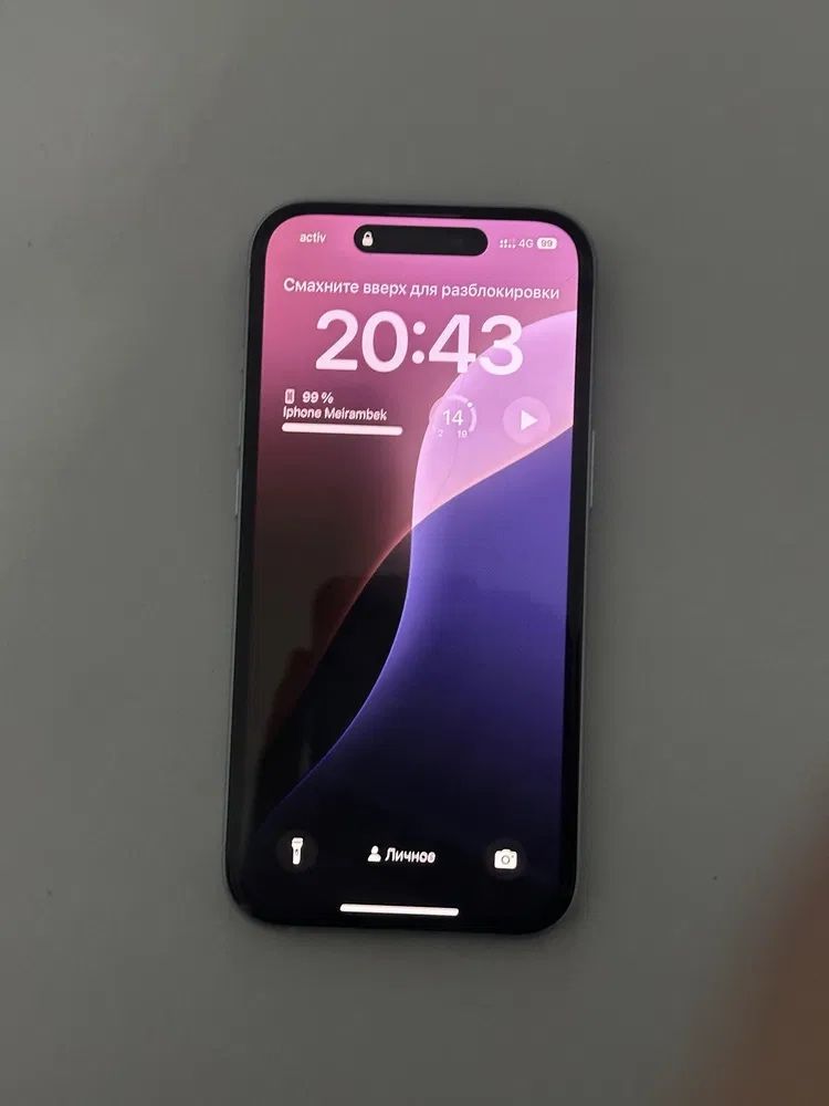Iphone 15 в голубом цвете