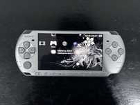 Продаю прошитую Sony PSP-3004 в редком серебристом цвете Mystic Silver