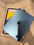 продаю почти новый ipad air 11