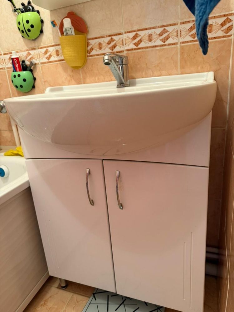 Продам раковину для ванной комнаты