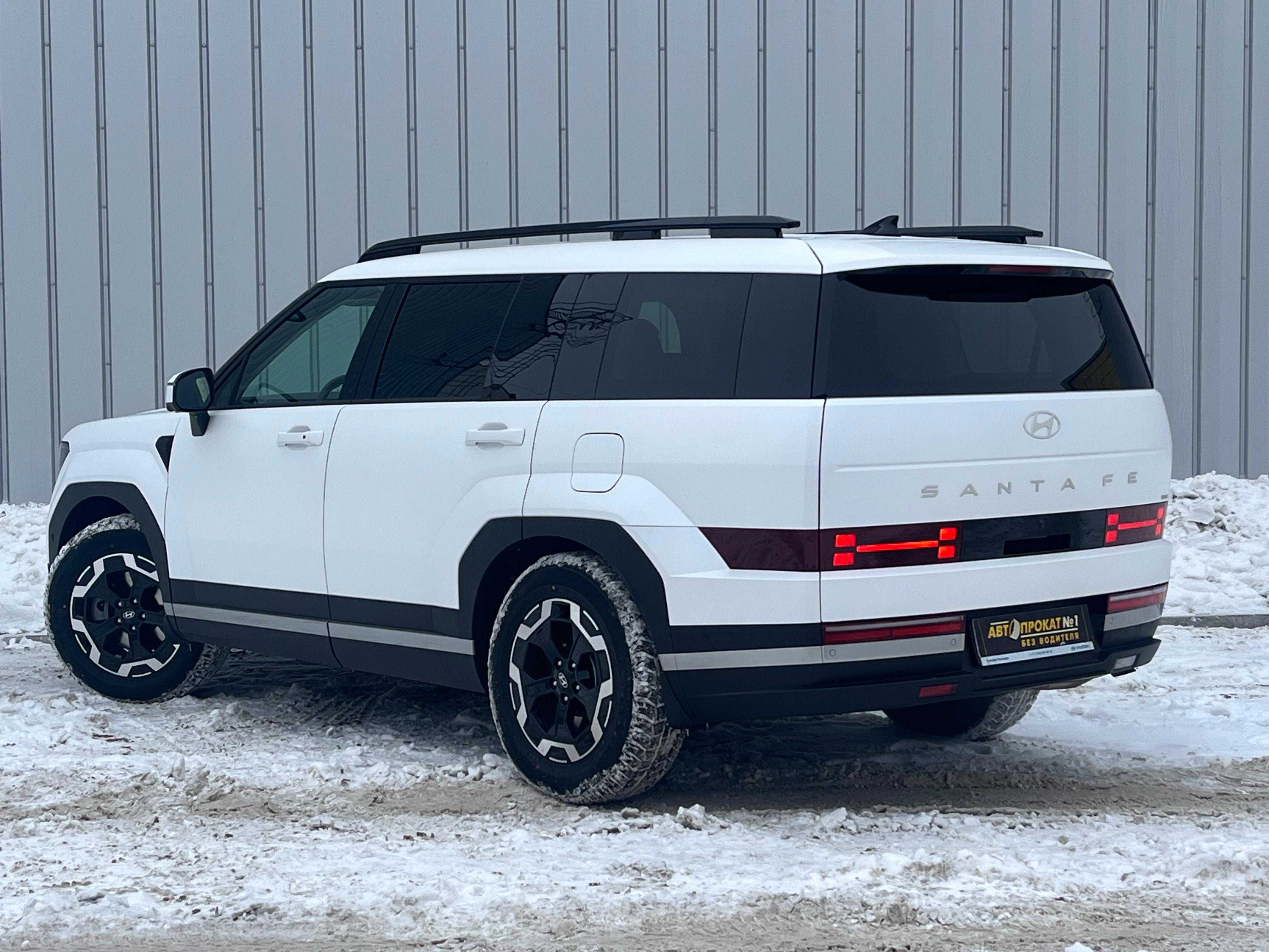 Hyundai Santa Fe БЕЗ ВОДИТЕЛЯ. Прокат авто. Аренда авто. Аренда машин.