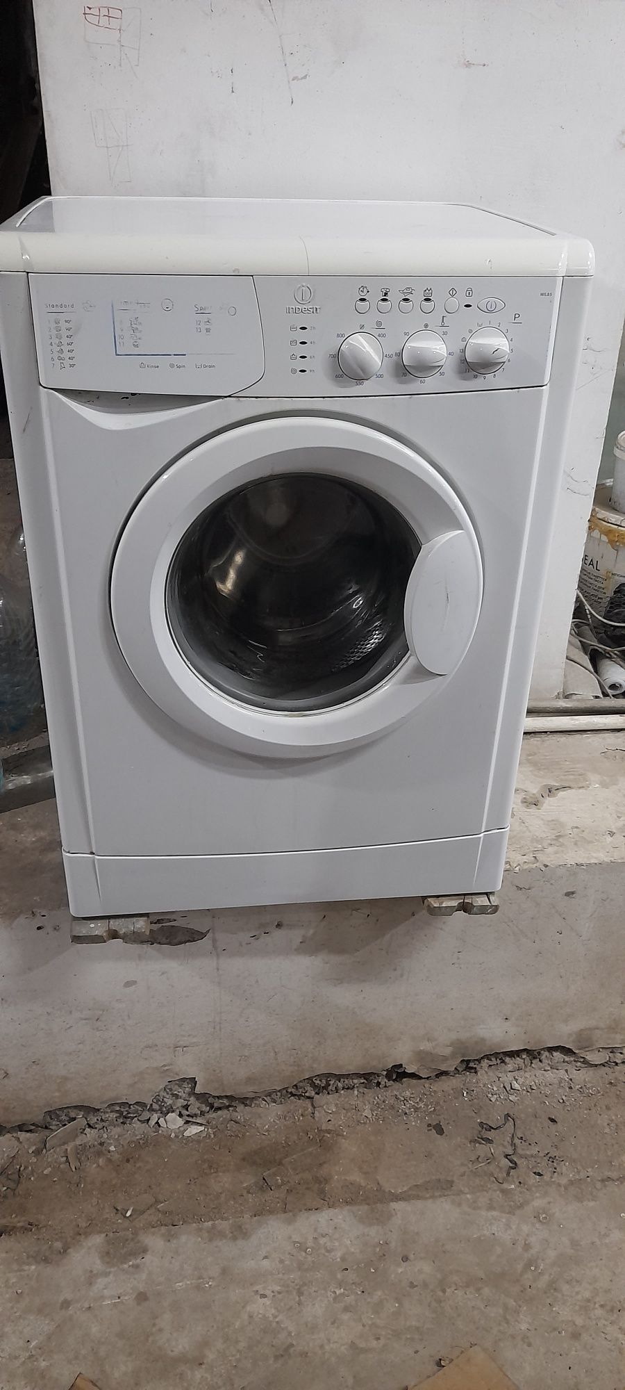 Продам стиральные машины автомат Indesit