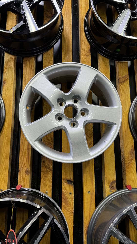 Продам диски  Camry 50/55