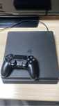Продам PlayStation 4.