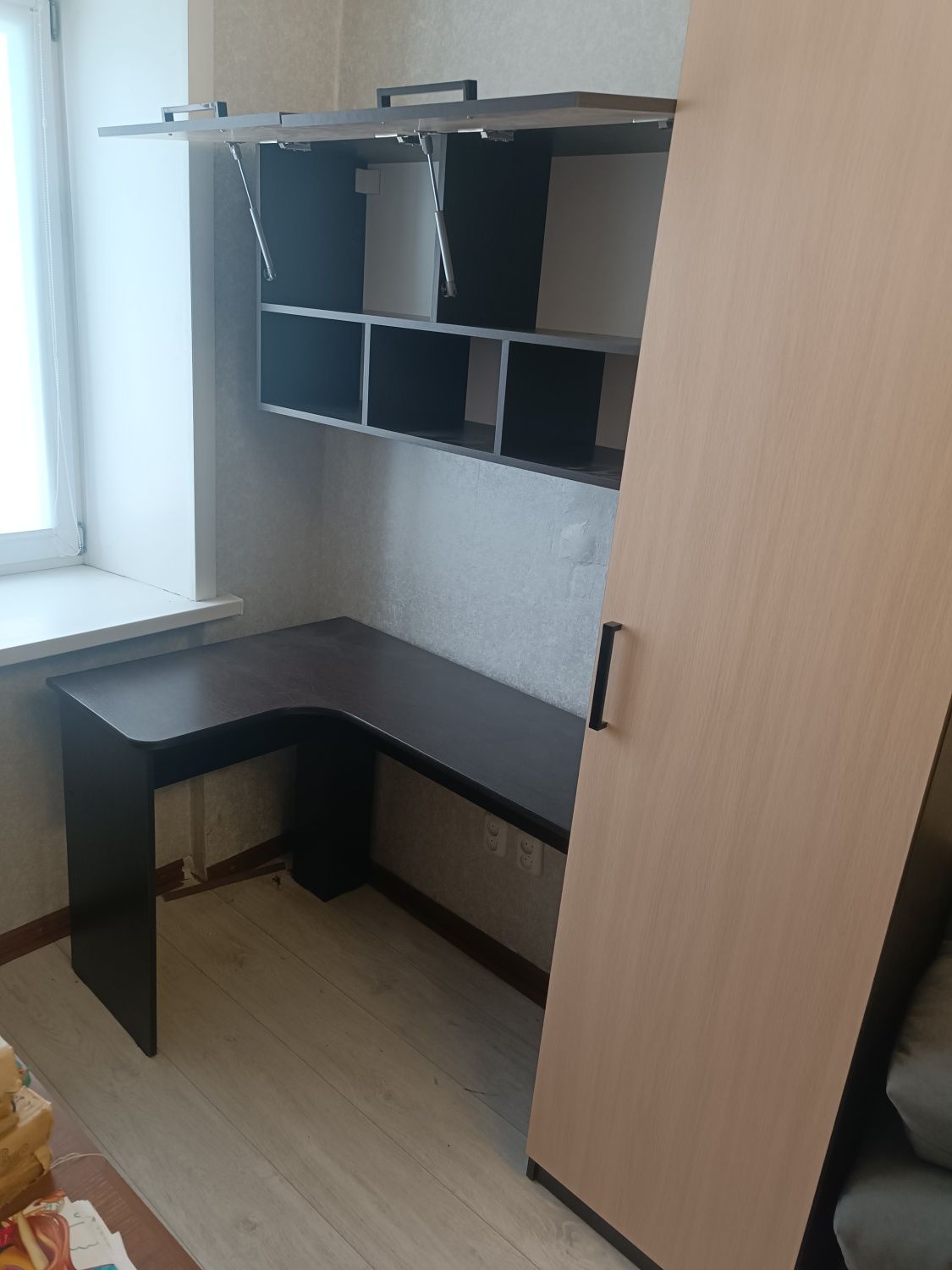 Продам парные столы