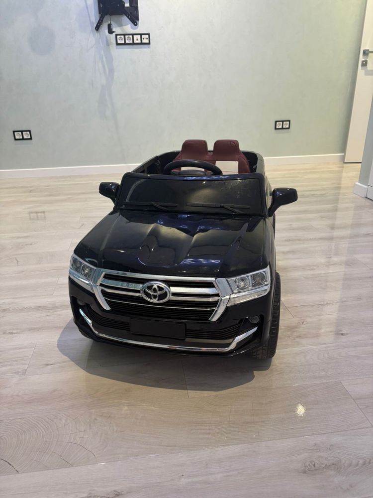 Продам Toyota LC200