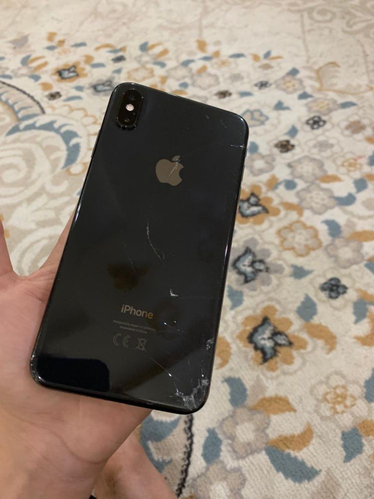 Продам iPhone XS Max