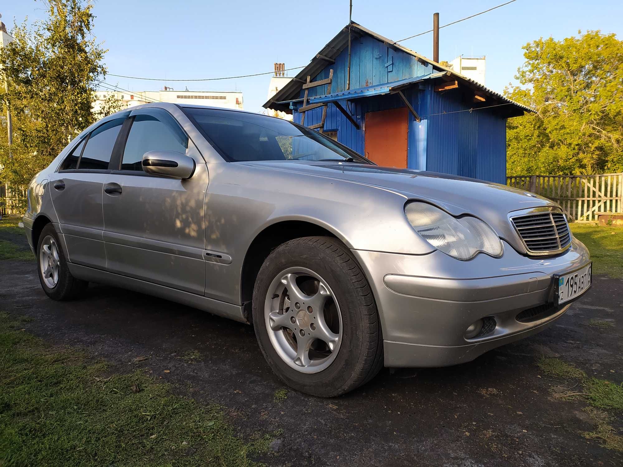 Mercedes-benz c180, 2003 года