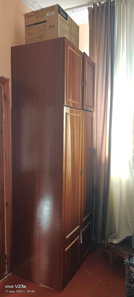 Продам б/у шкаф для вещей