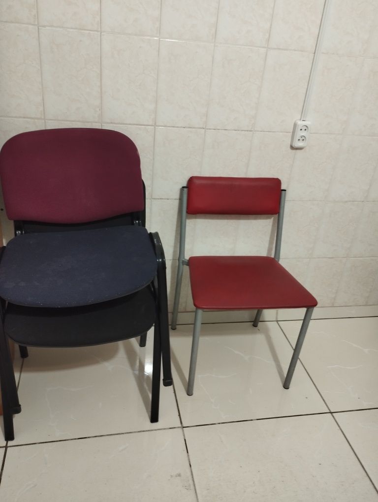 Продам стулья офисные. В хорошем состояний. Торг есть