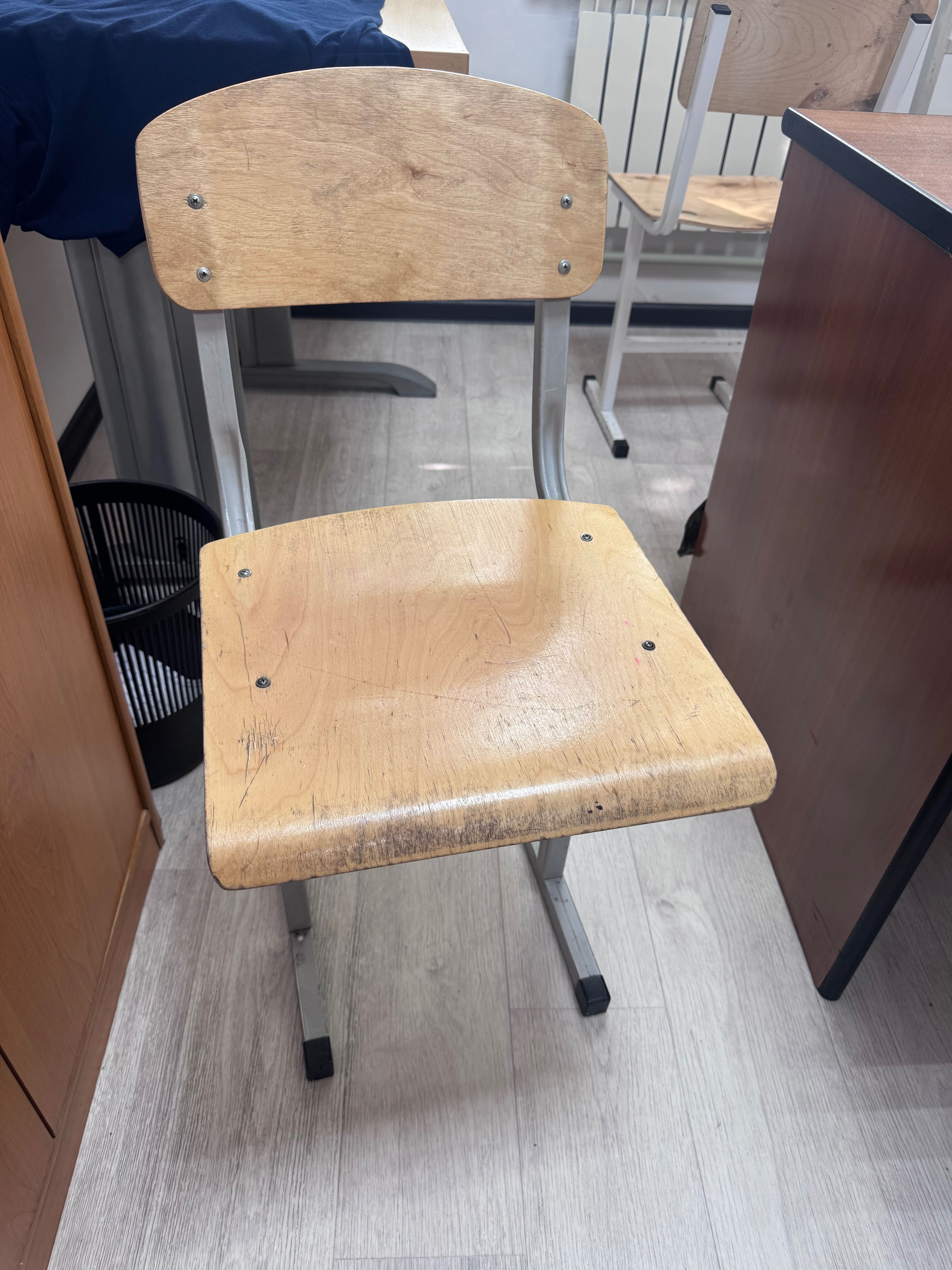 Продажи Парты и стулья