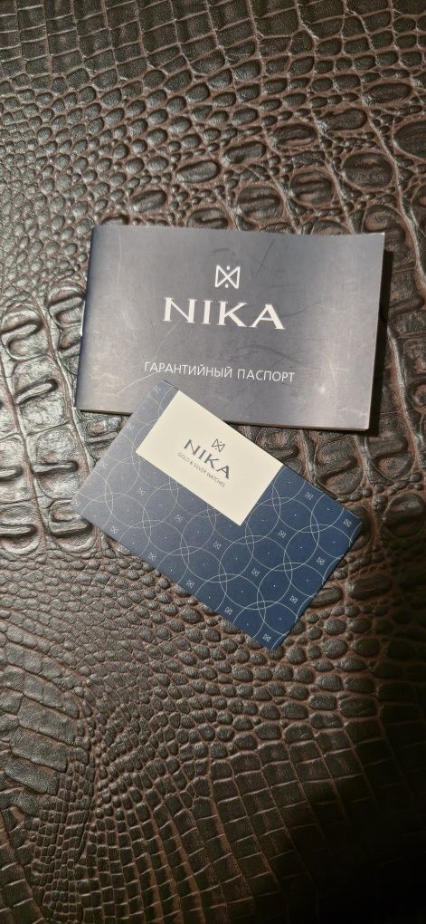 Продам женские золотые часы в отличном состоянии