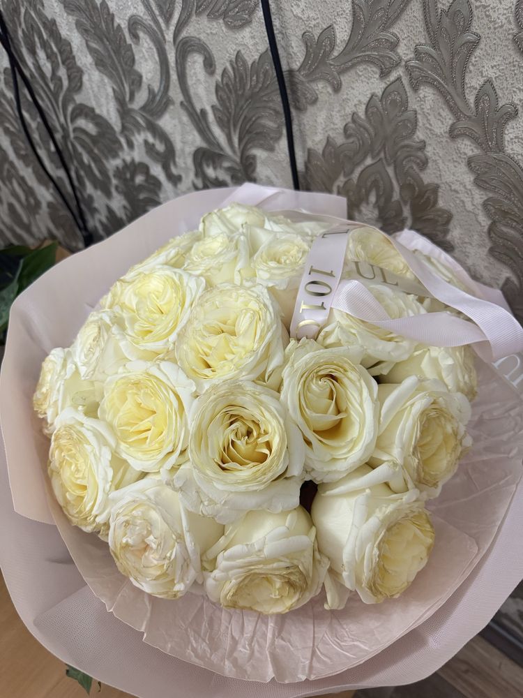 25 шт роза 10к торг есть